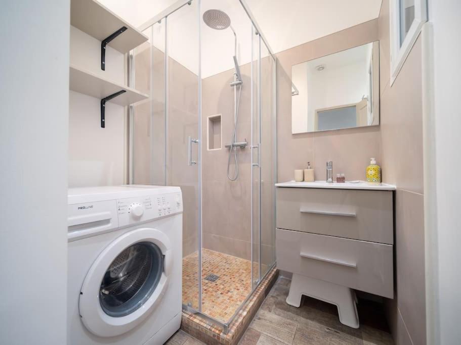 Appartement Tout Equipe 2 A 4 Couchages Au Coeur Du Vieux Port Marseille Bagian luar foto